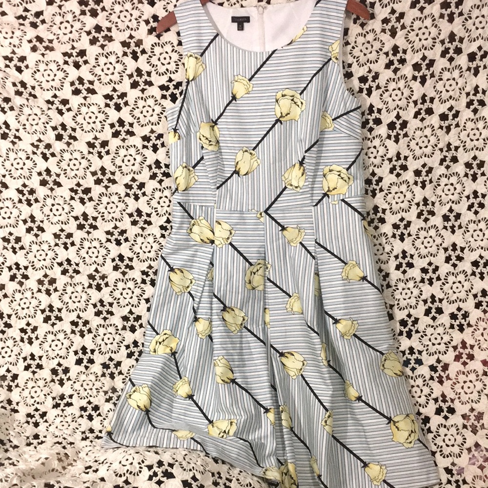 Women’s dress